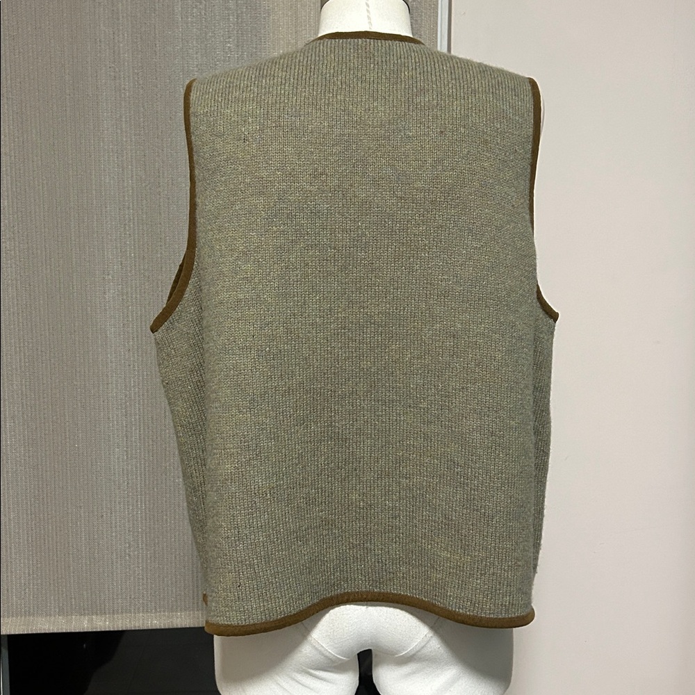 Vintage Susan Bristol hand embroidered floral wool sweater vest size 1 W - Picture 9 of 17